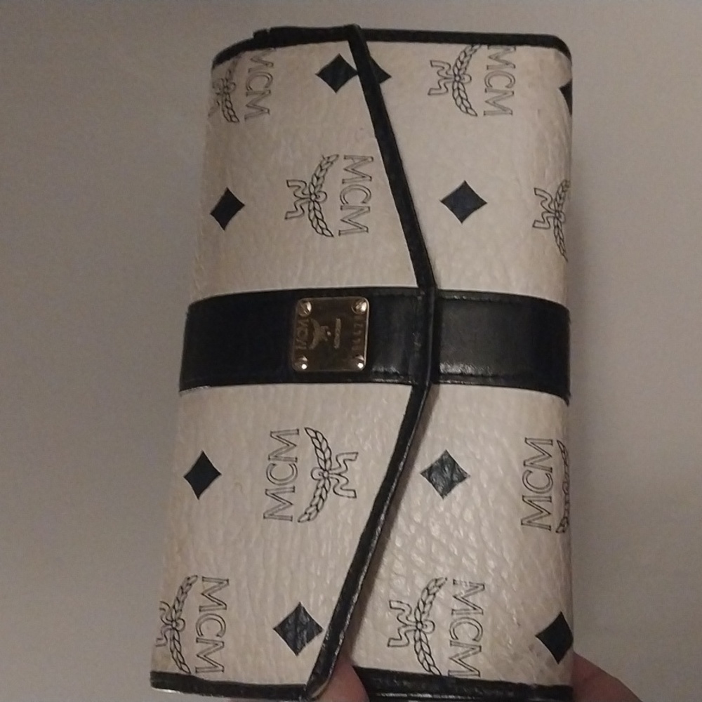 very nice MCM wallet